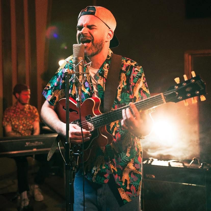 Le bus -  Concert de Charley Bob + Ras Cup